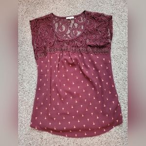 Maurices womens medium burgundy tank blouse floral lace grommet detail